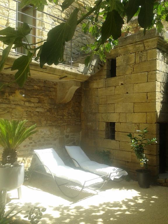 Guesthouse De Cambis B&B Remoulins Exterior photo